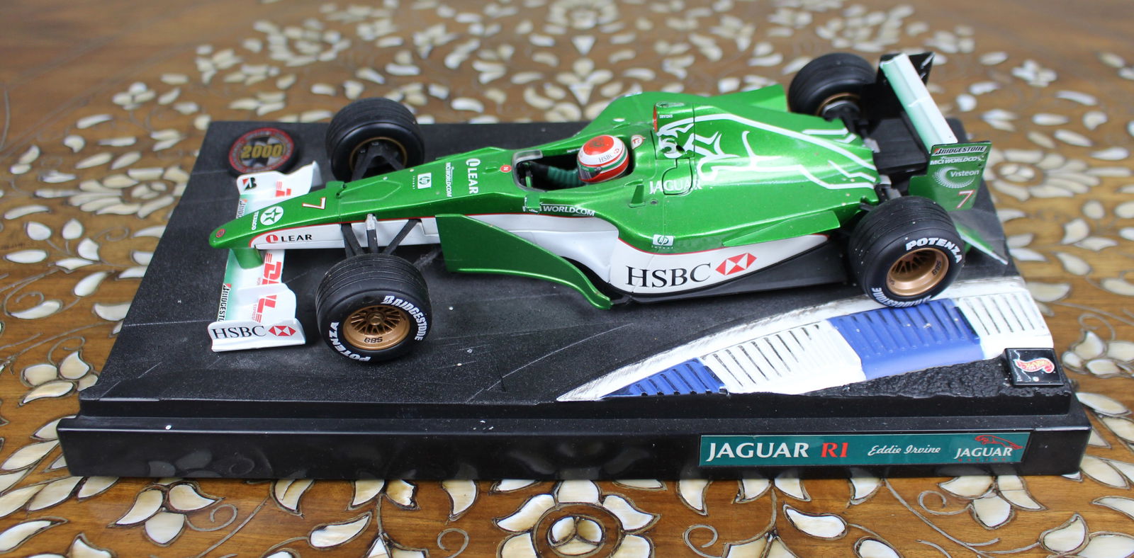 Jaguar R1 Eddie Irvine Formula 1 Display Model â€“ Mattel 2000 (1 of 3)
