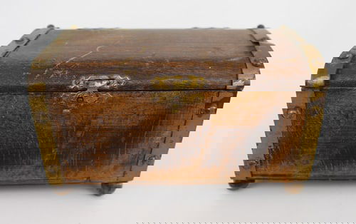 Small Vintage Wooden Box in Treasure Chest Style (1 of 5)