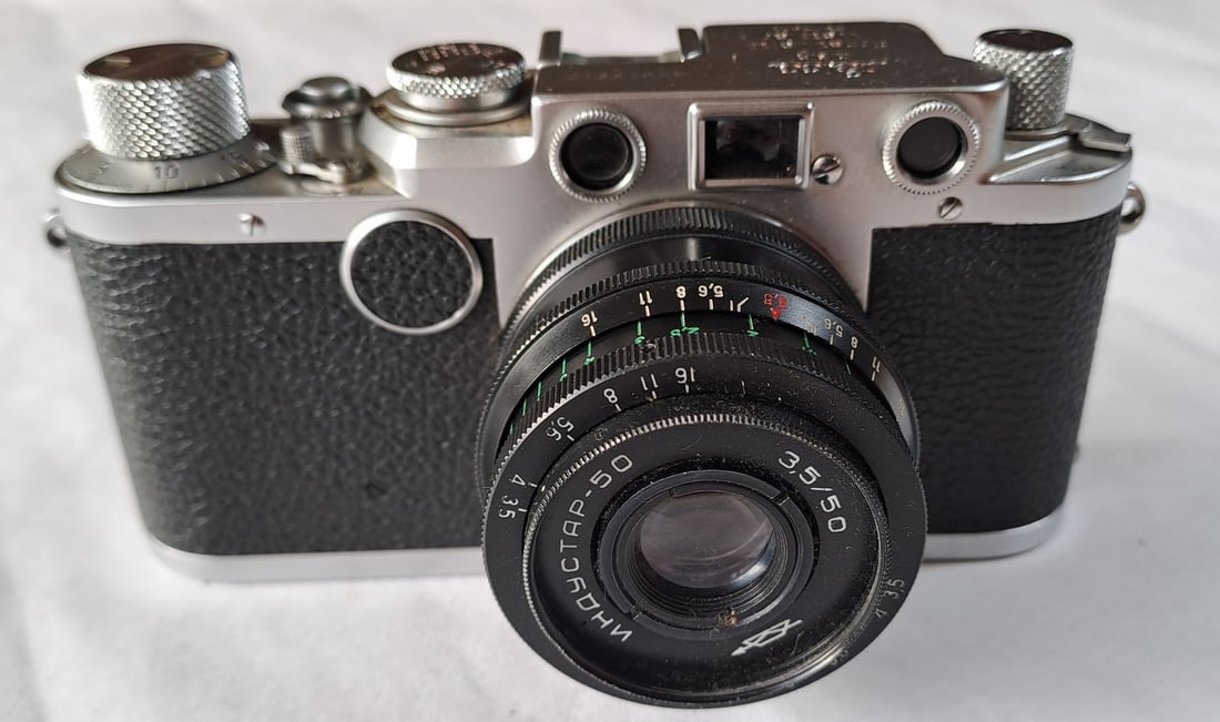 Vintage Leica IIf Rangefinder Camera c1950s With Two Lenses, Filters, Case, Etc. (1 of 16)