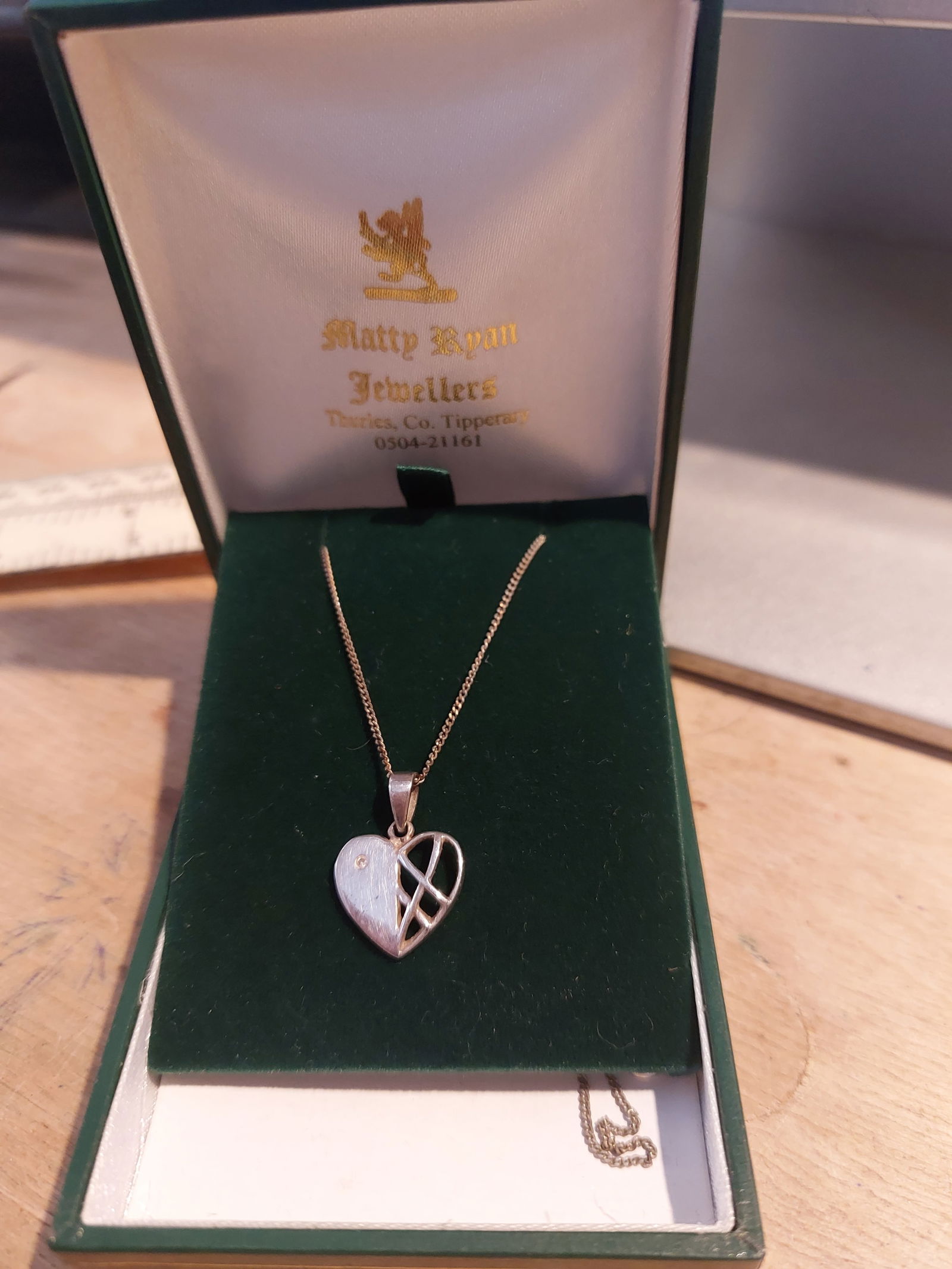Pretty Silver Heart Pendant and Chain - 5
