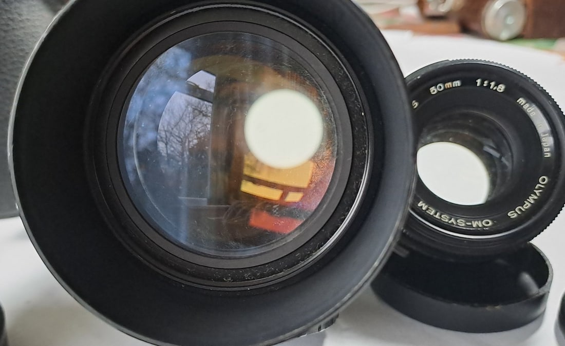 Olympus Zuiko 50mm f/1.8 + Hanimex Telephoto Zoom + Minolta AF 2× Teleplus MC7 - 5