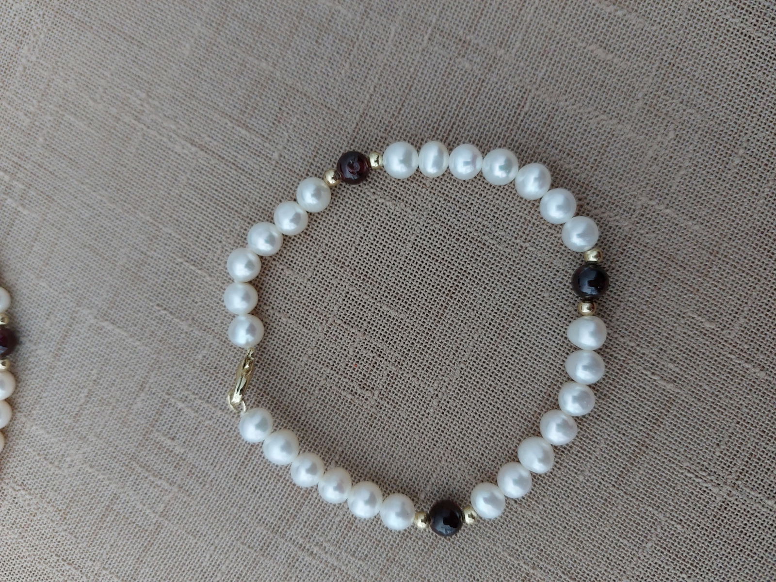 Gorgeous Faux Pearl Set of Earrings, Necklace and Bracelet - 8