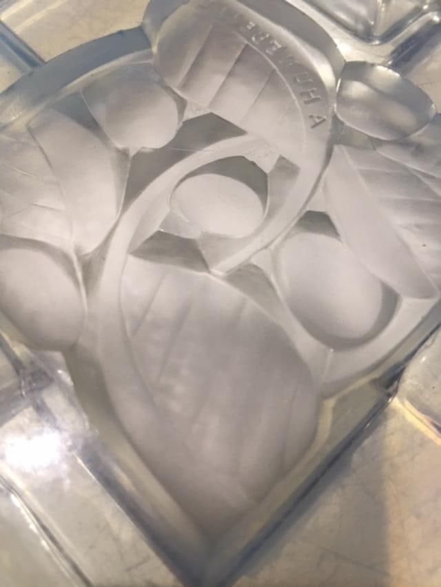 Andre Hunebelle (1896-1985) Art Deco, Opalescent Ashtray, Leaf and Berries, 1930 - 16