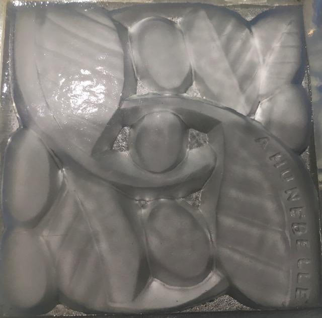 Andre Hunebelle (1896-1985) Art Deco, Opalescent Ashtray, Leaf and Berries, 1930 - 17