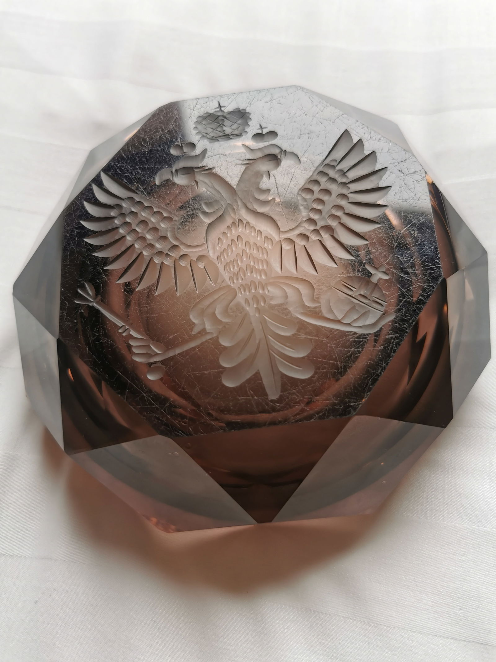 Mid-Century Faceted Smoky Glass Bowl/Ashtray – Heraldic Double-Headed Eagle Motif - 3