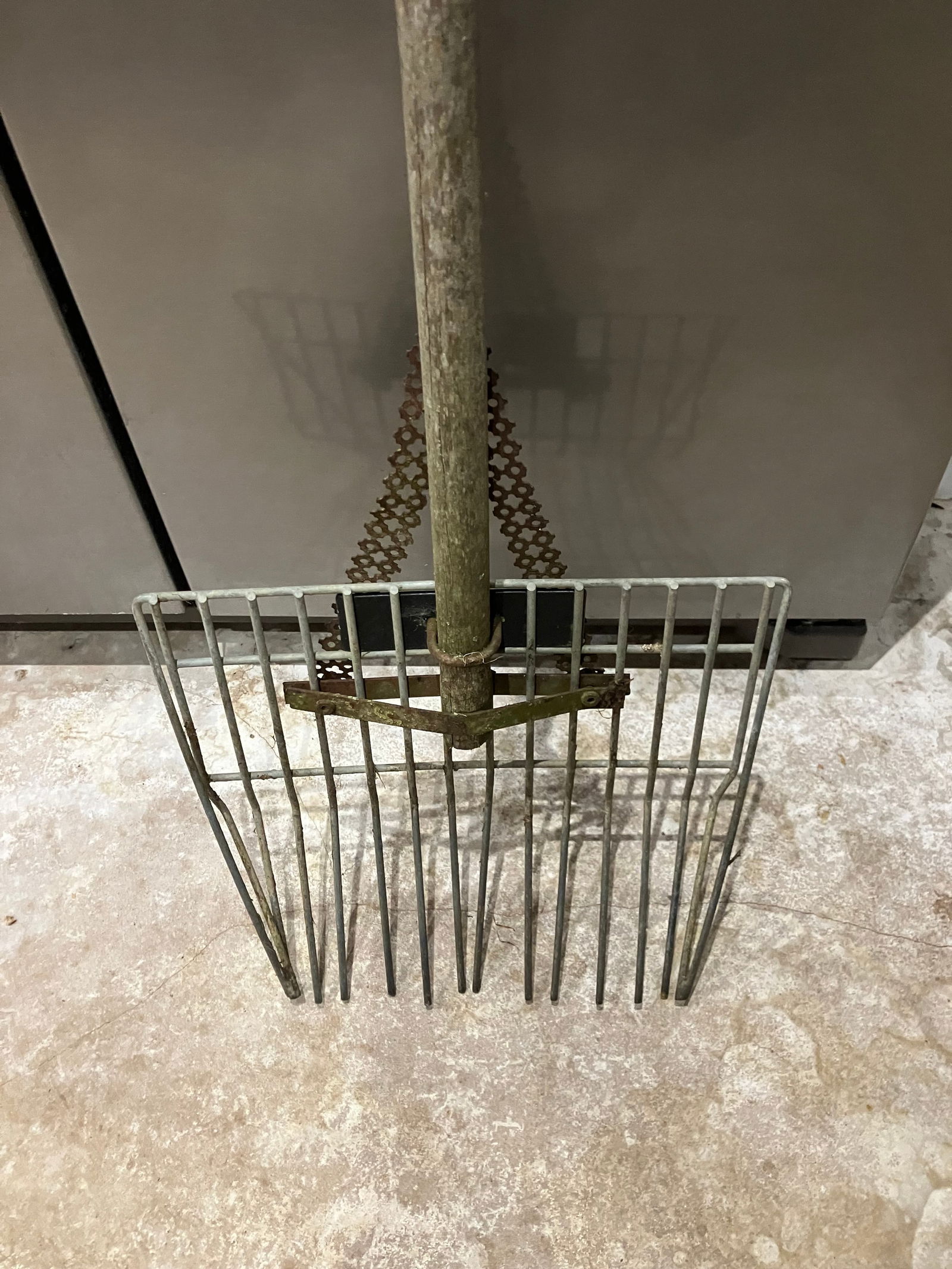 3 Agricultural Tools 2 Vintage - 7