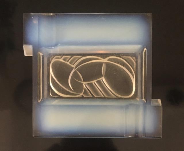 Andre Hunebelle (1896-1985) Art Deco, Opalescent Ashtray, Swimmers, 1930 - 6