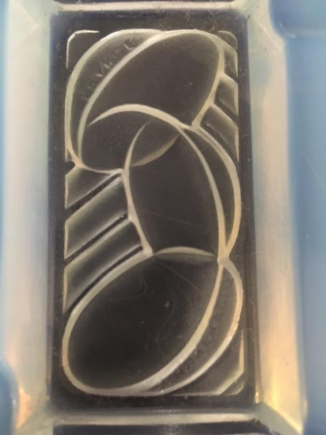 Andre Hunebelle (1896-1985) Art Deco, Opalescent Ashtray, Swimmers, 1930 - 9