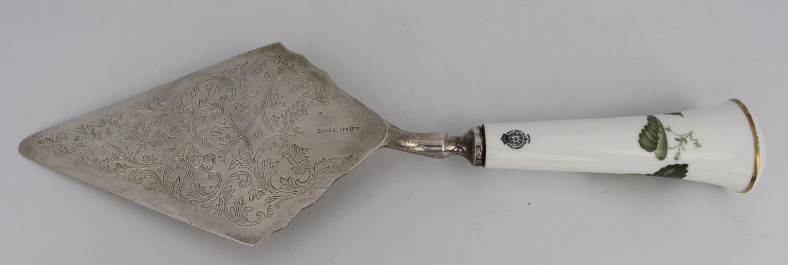 Royal Worcester Hop Pattern Cake Slice - 3