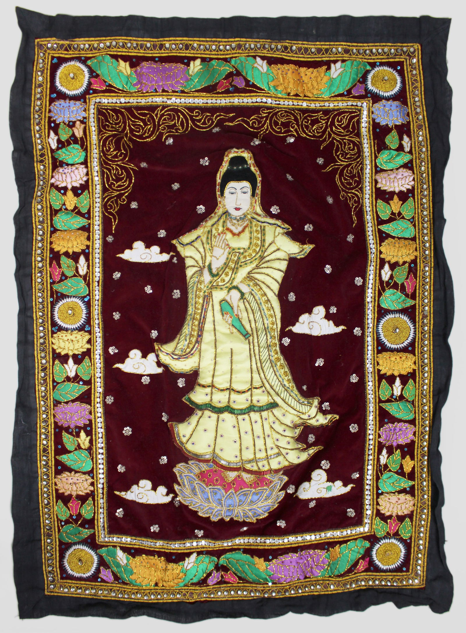 Vintage Chinese Embroidered Silk Wall Hanging (1 of 4)