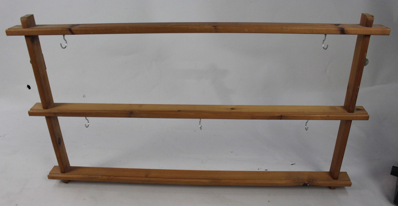 Vintage Pine Wall Hanging Plate Rack - 2