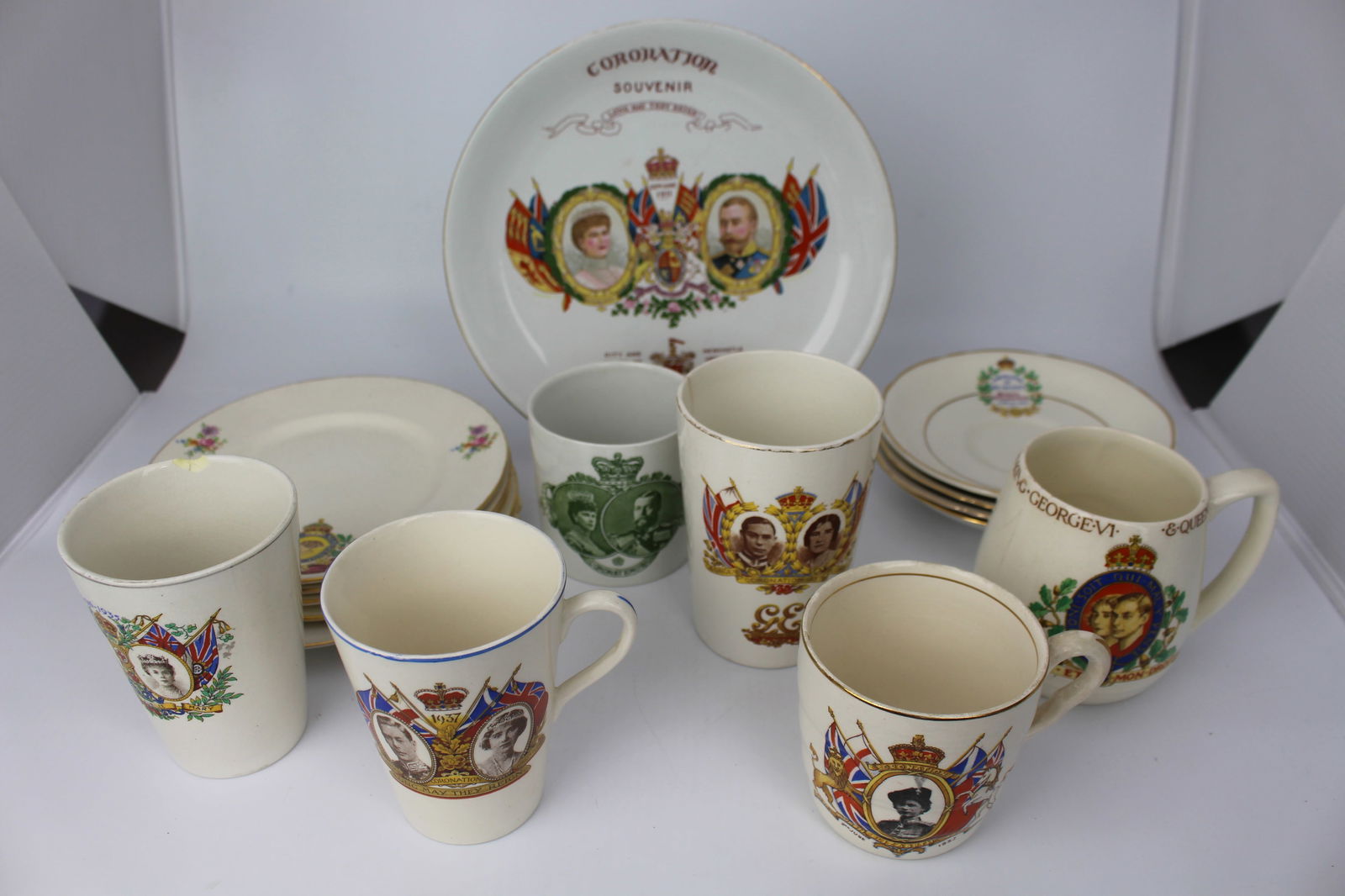 Collection of Coronation Ware: Title:Collection of Coronation Ware Description: Collection of Coronation Ware. All 16 pieces pictured Condition: Used Location Category: Antiques