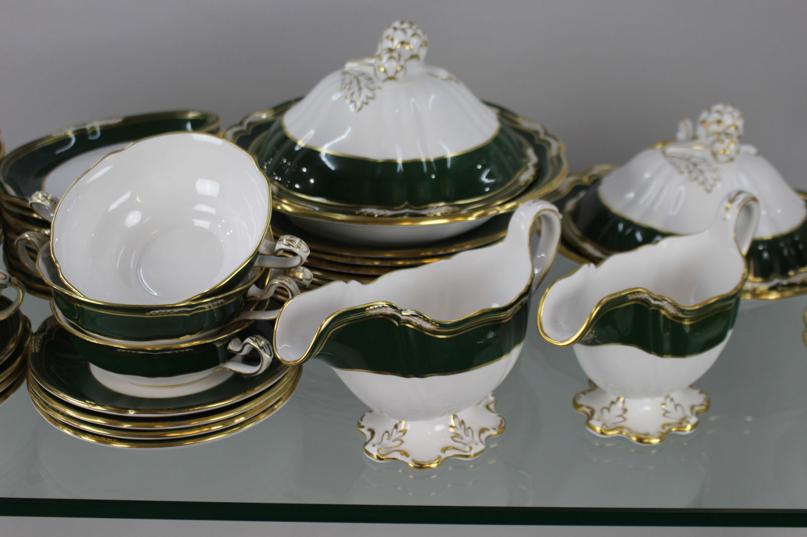 Fine Spode Harrogate Bone China Dinner Service - 5