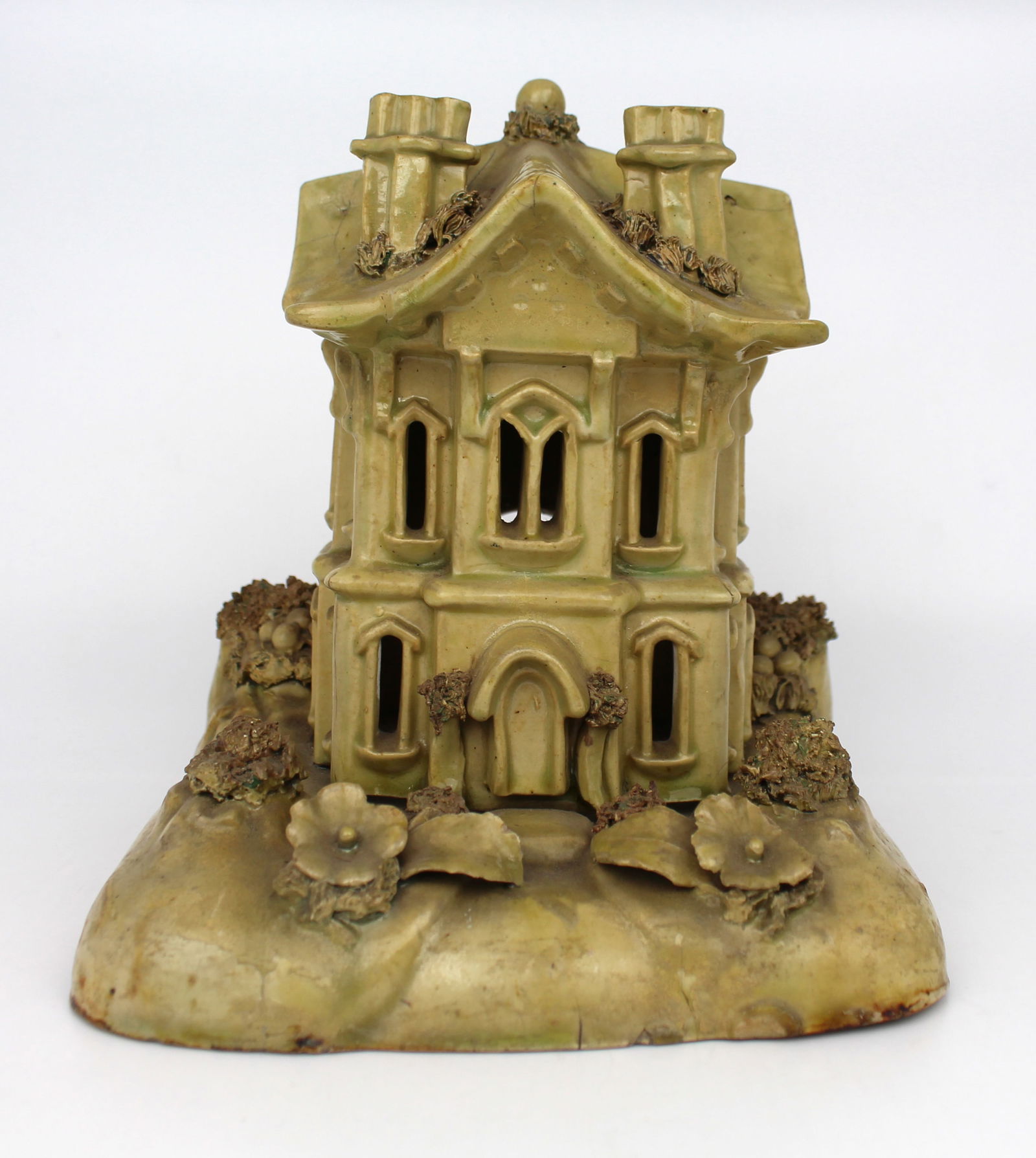 Vintage Ceramic House (1 of 3)