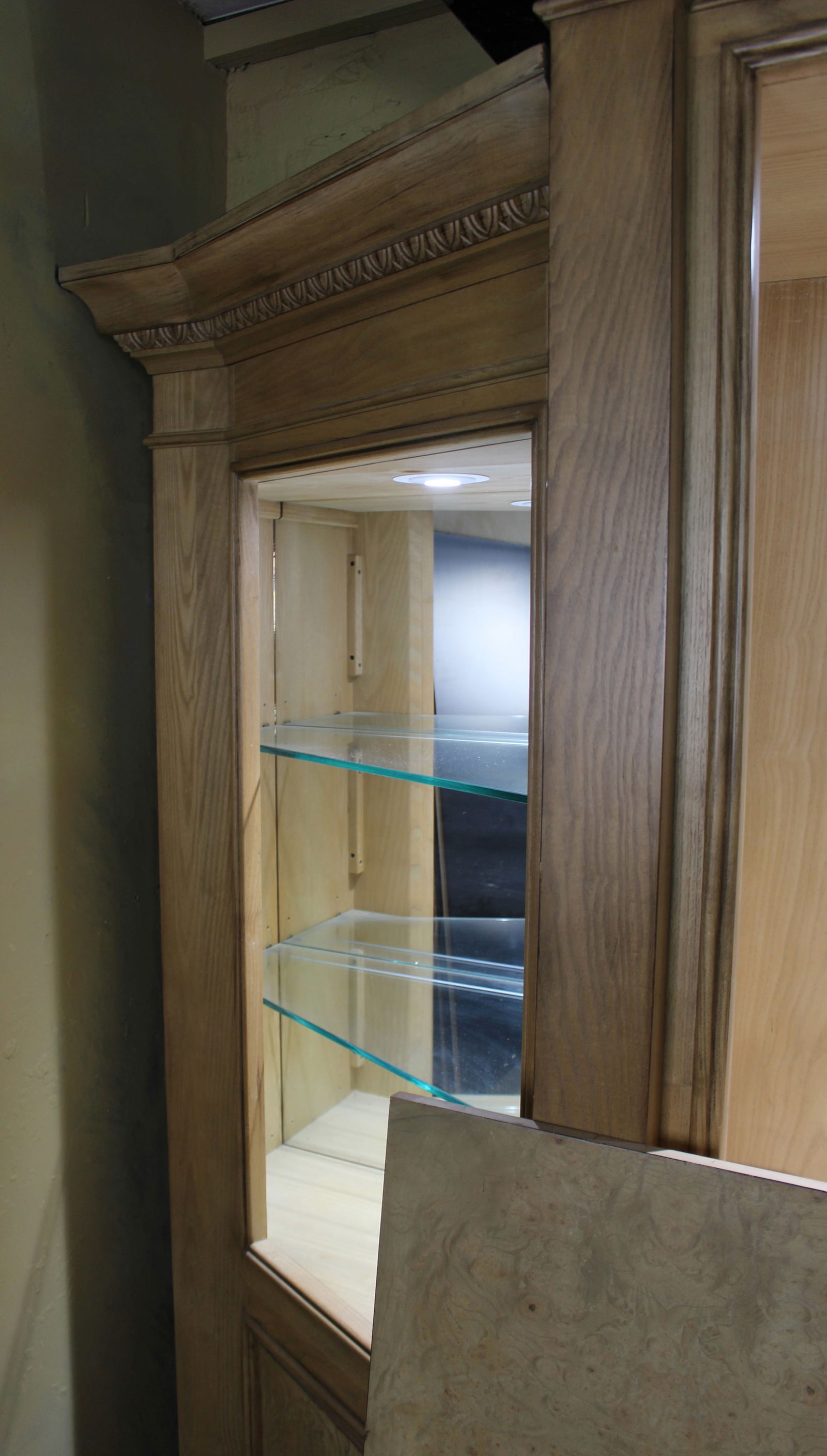 Quality Fitted Pediment Cabinet Unit by Drexel Heritage - 5