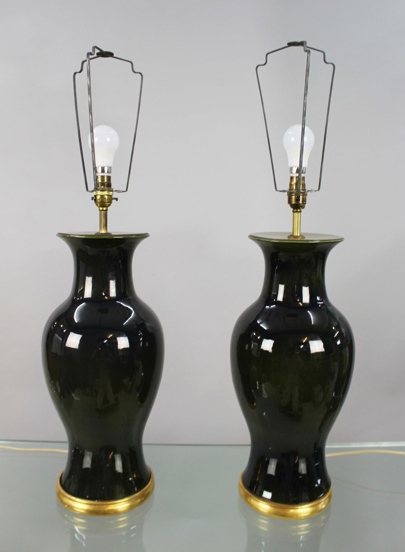 Pair of Vintage Ceramic & Gilt Table Lamps (1 of 5)