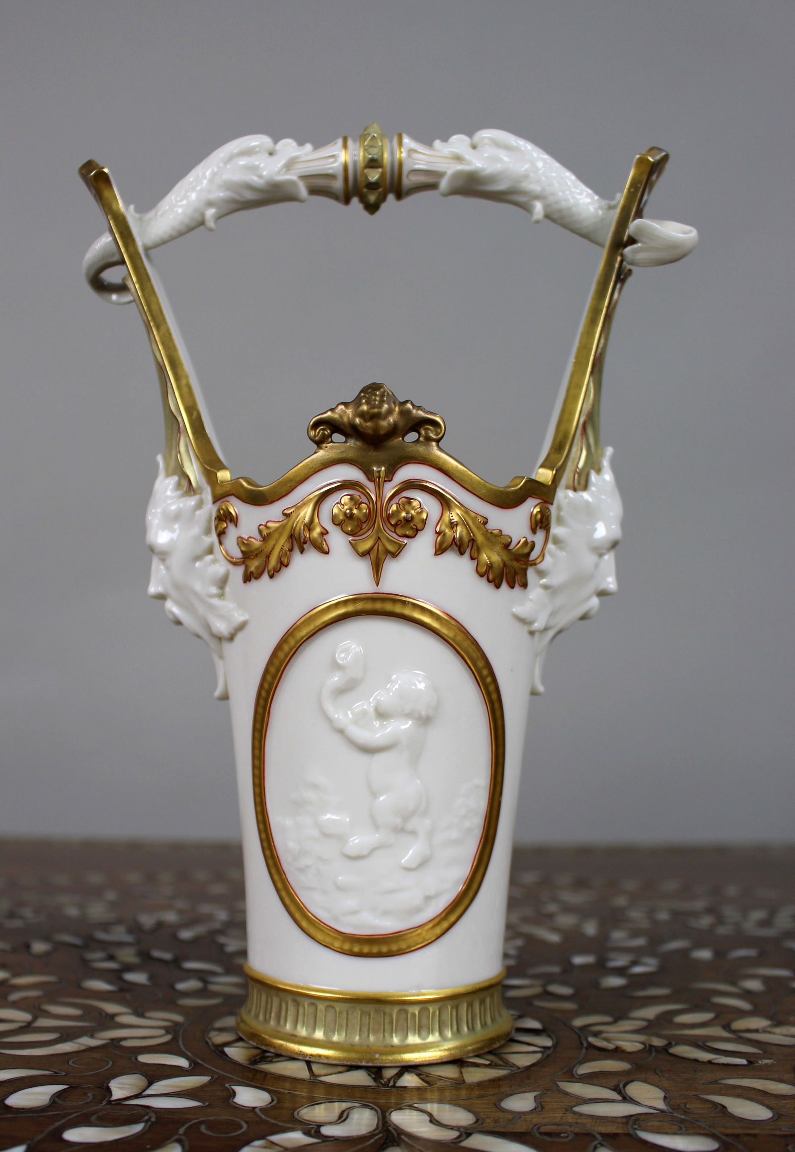 Royal Worcester Exhibition Vase – Retailed by A.B. Daniell & Son, 1884 (1 of 20)