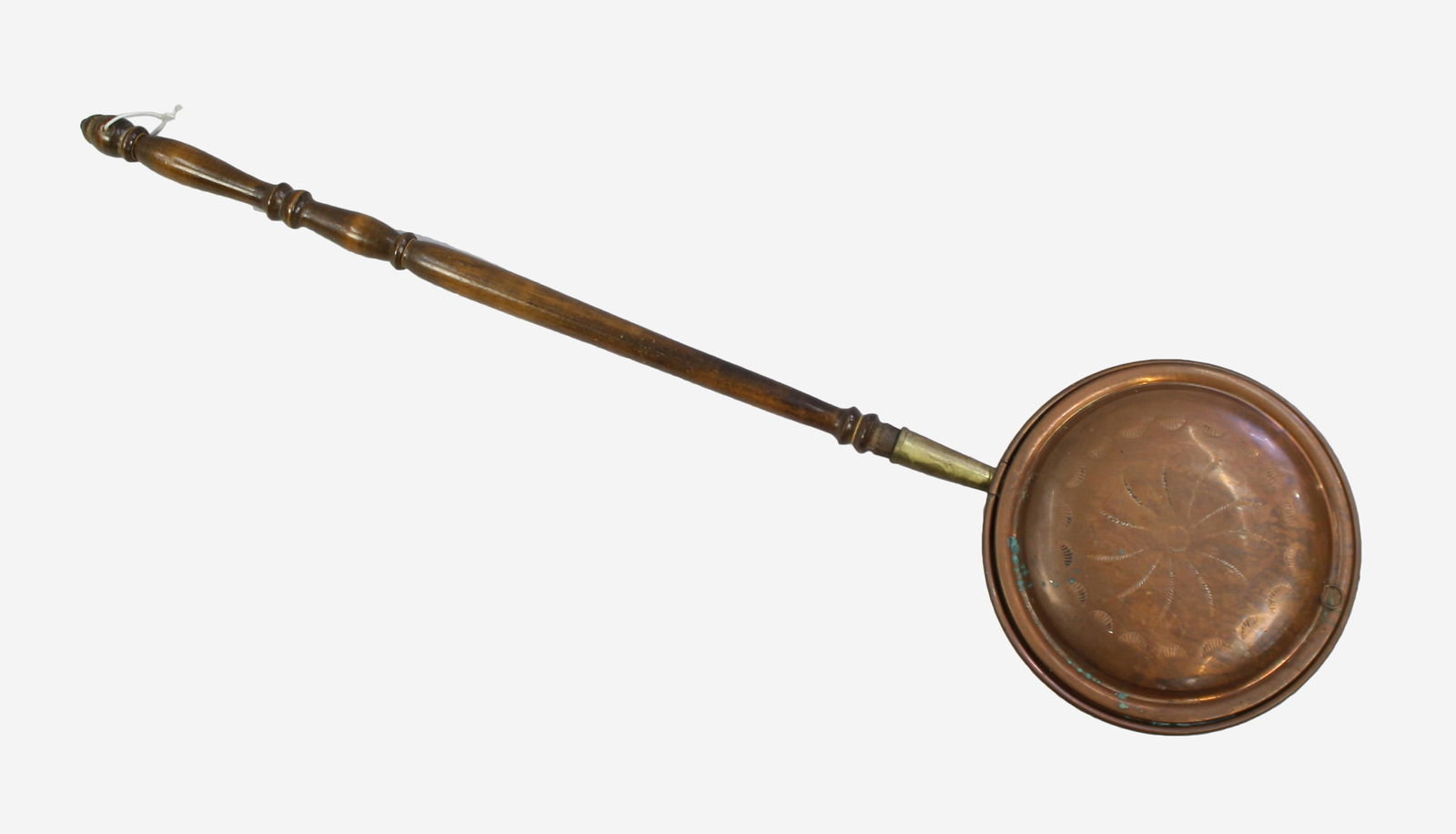 Copper & Brass Turned Wooden Warming Pan: Title:Copper & Brass Turned Wooden Warming Pan Description: Antique English Copper & Brass Warming Pan with Turned Wooden Handle (C. Late 19th Century) A traditional English warming pan,