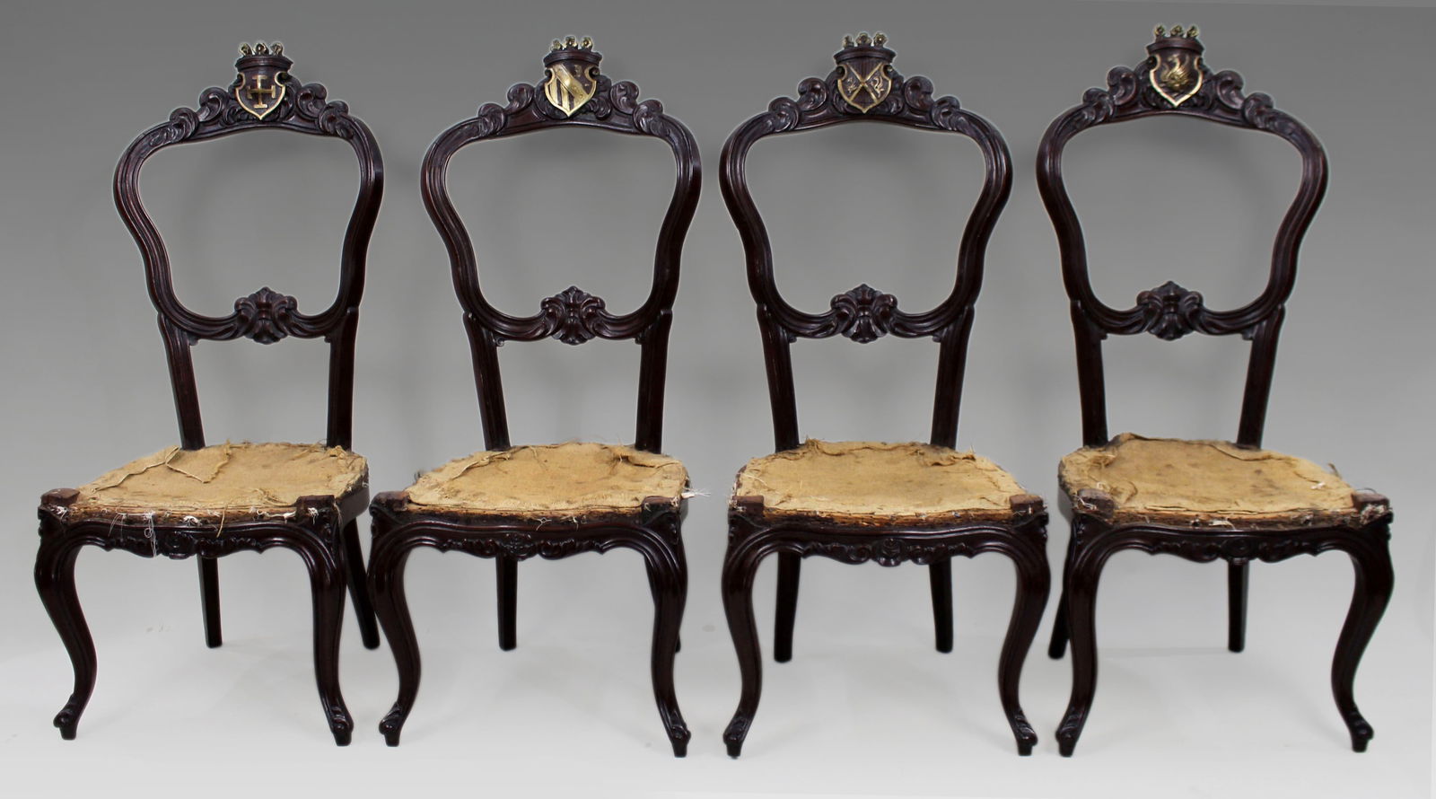 Set of 4 Victorian Heraldic Crested Chairs c.1850: Title:Set of 4 Victorian Heraldic Crested Chairs c.1850 Description: Set of 4 Victorian Heraldic Crested Chairs – Circa 1850 This set of four Victorian chairs, dating to around circa 1850, is