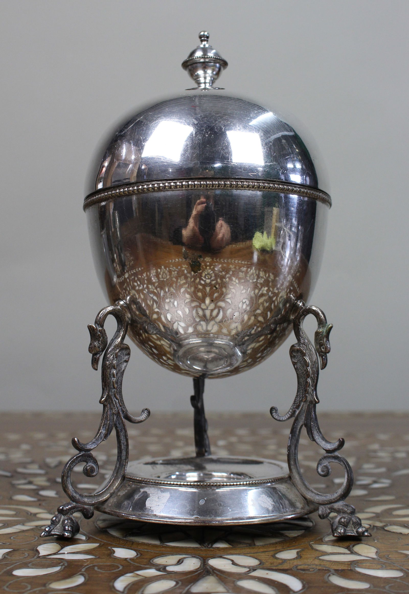 Late Victorian Silver-Plated Egg Coddler on Stand: Title:Late Victorian Silver-Plated Egg Coddler on Stand Description: Late Victorian Silver-Plated Egg Coddler on Stand A late Victorian silver-plated egg coddler or egg boiler, comprising a
