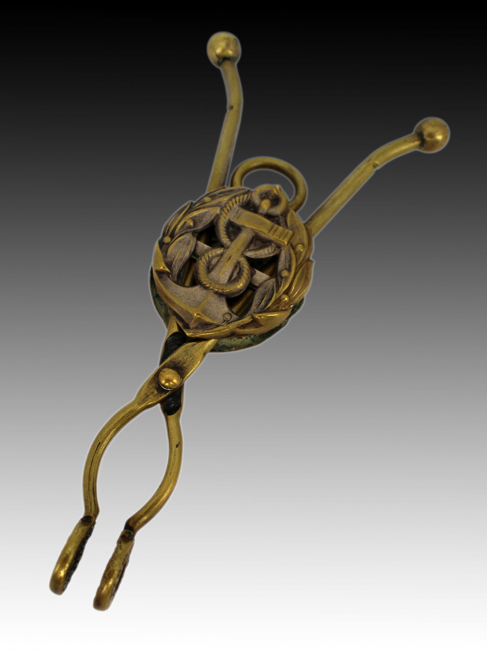 Victorian Brass Sugar Tongs with Nautical Anchor Motif: Title:Victorian Brass Sugar Tongs with Nautical Anchor Motif Description: Victorian Brass Sugar Tongs with Nautical Anchor Motif A finely cast Victorian brass pair of sugar tongs, decorated to both