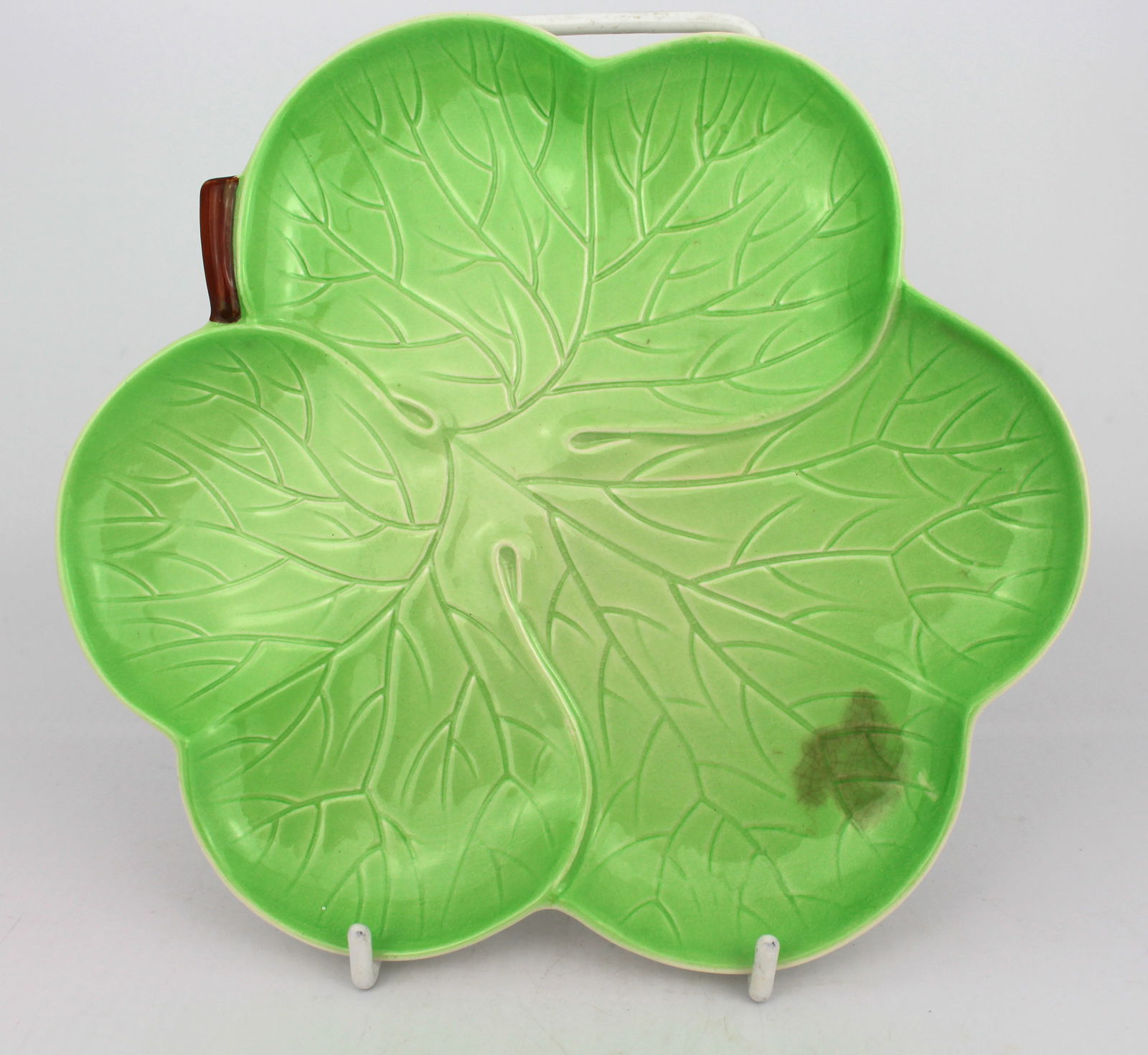 Collection of 6 Pieces of Carlton Ware: Title:Collection of 6 Pieces of Carlton Ware Description: Collection of 6 Pieces of Carlton Ware Condition: Used Location Category: Antiques