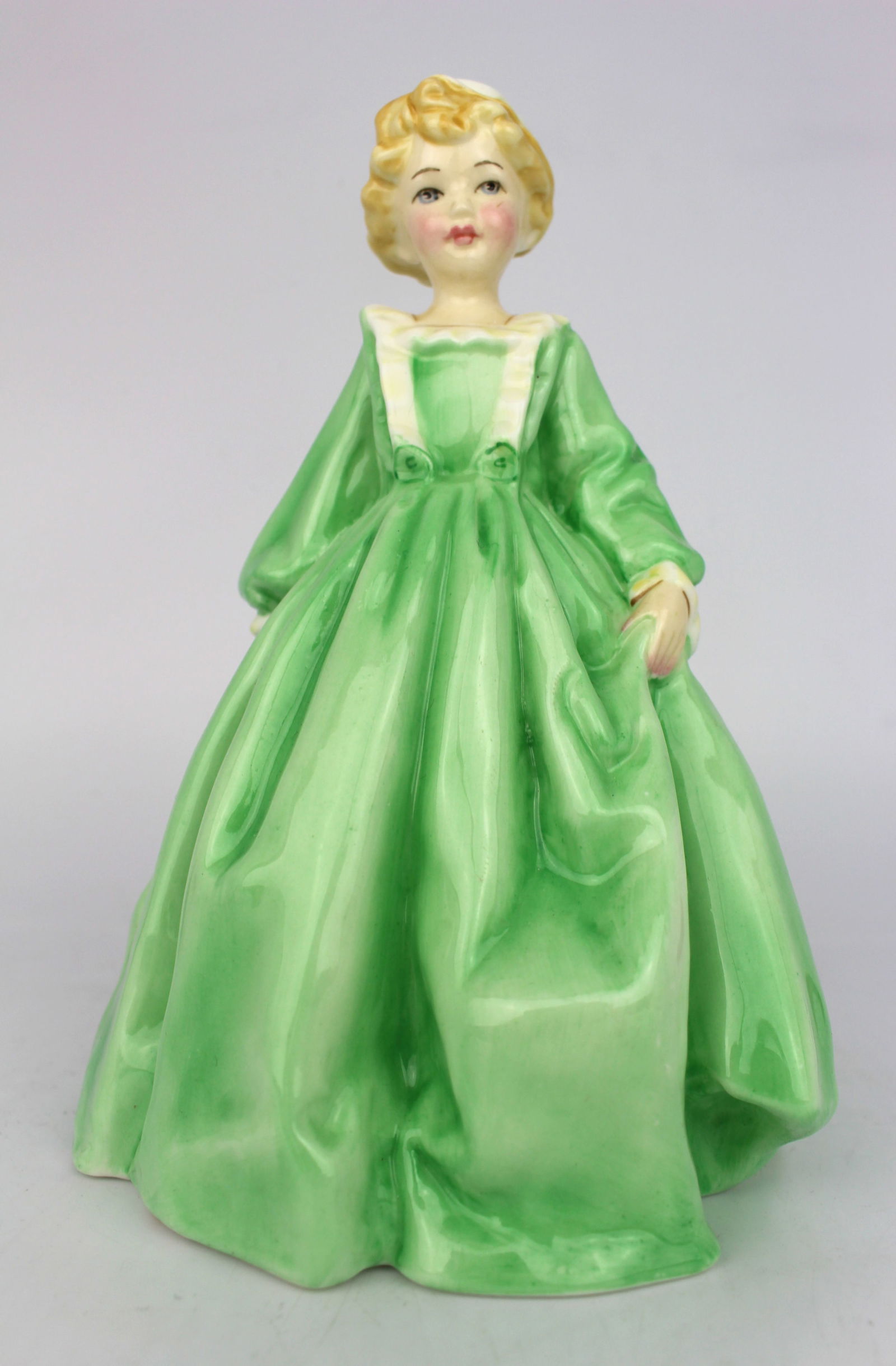 Royal Worcester Figurine Green Grandmothers Dress (1 of 3)
