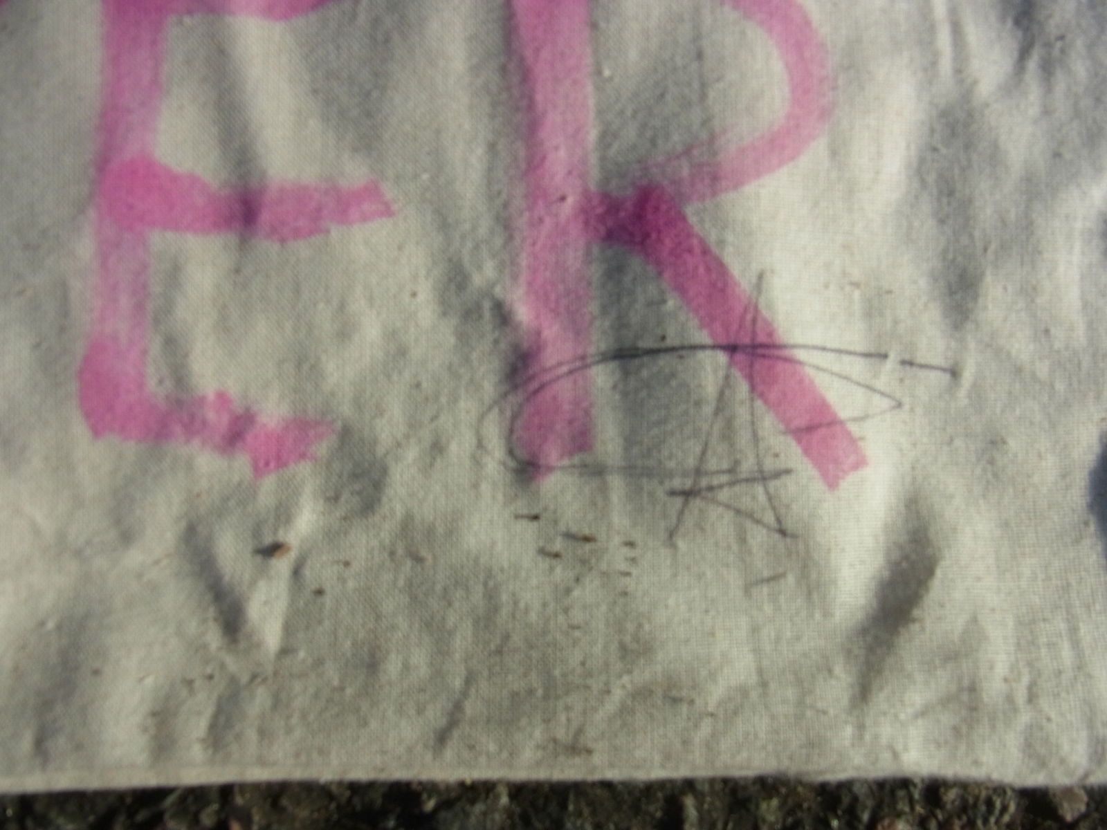 Charming Baker Art Special Signed Front Cover 2017 From The Big Issue. With Bag Also Signed - 3