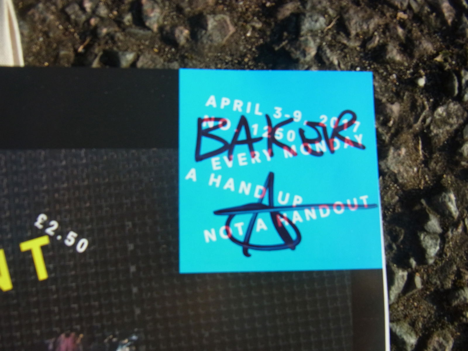 Charming Baker Art Special Signed Front Cover 2017 From The Big Issue. With Bag Also Signed - 5