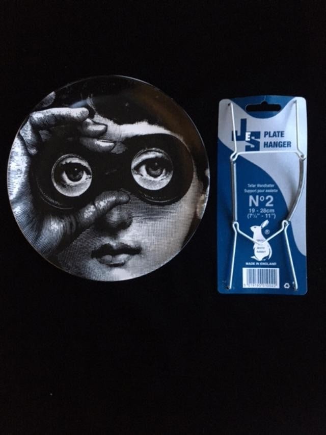 Fornasetti Style - Wall Plate, LINA, Variazioni (Spy Glasses) 8 inch Diameter - 6