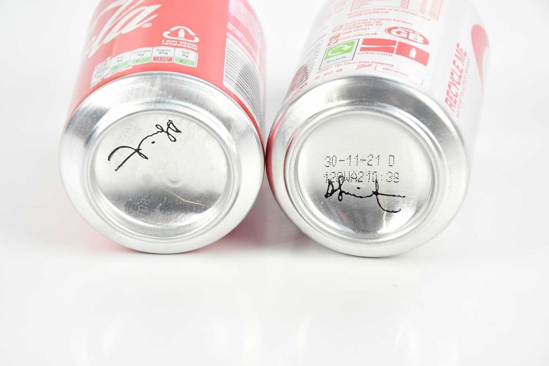 Pair of Signed Coke Cola Limited Edition Cans (With Coke) By Damien Hirst - 3
