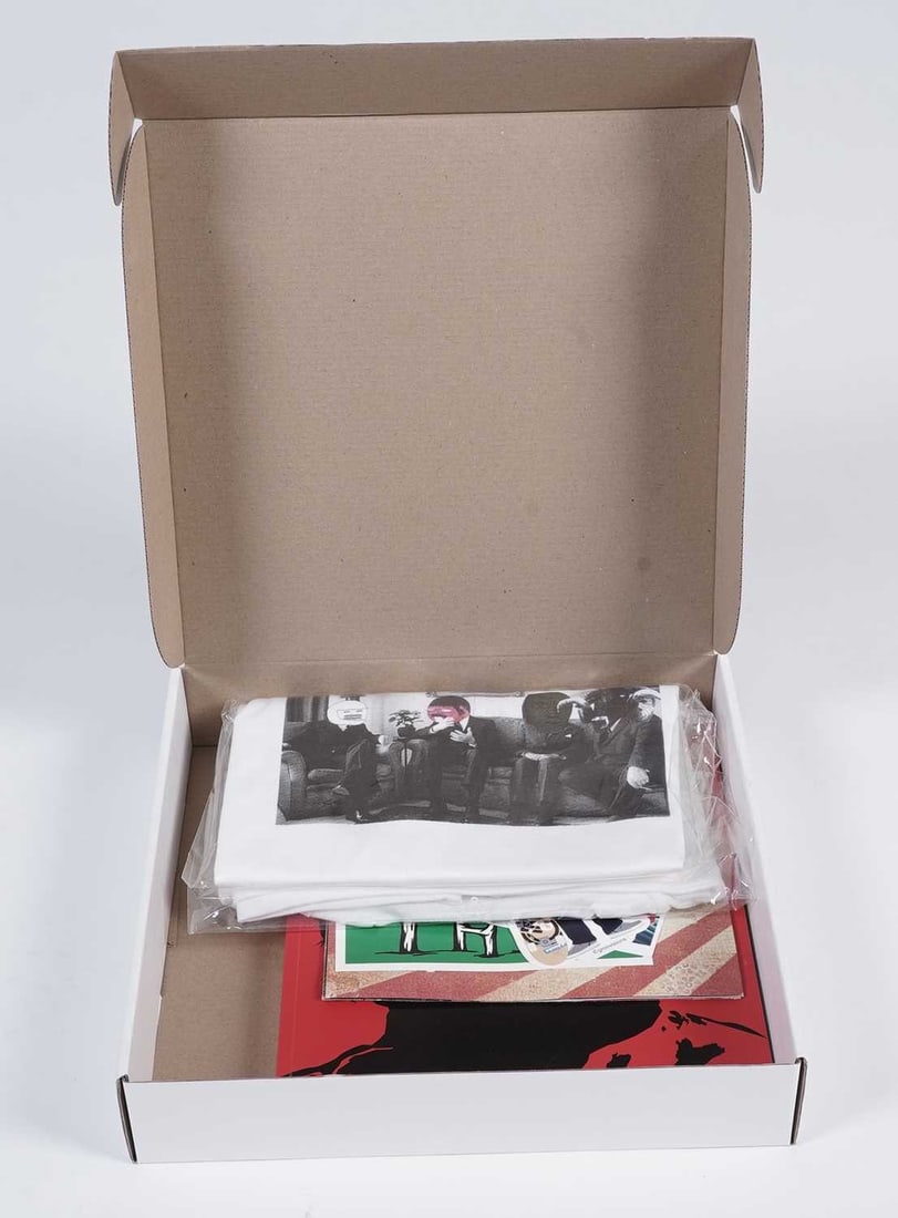 "Spank The Monkey" Shrigley, Invader, Shepard Fairey, Miss Van - Baltic Exhibition Box Set, 2006 - 15