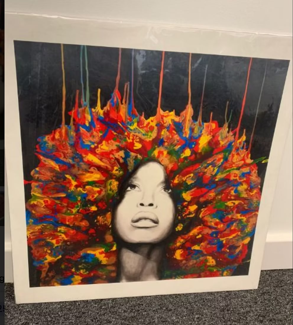 Erykah Badu: Title: Erykah Badu Description: Erykah Badu Erykah Badu LIMITED EDITION PRINT 1 OF 25By Kris Cieslak55 cm x 54 cm Printed on smooth white 100% cotton paper 310gsm;for