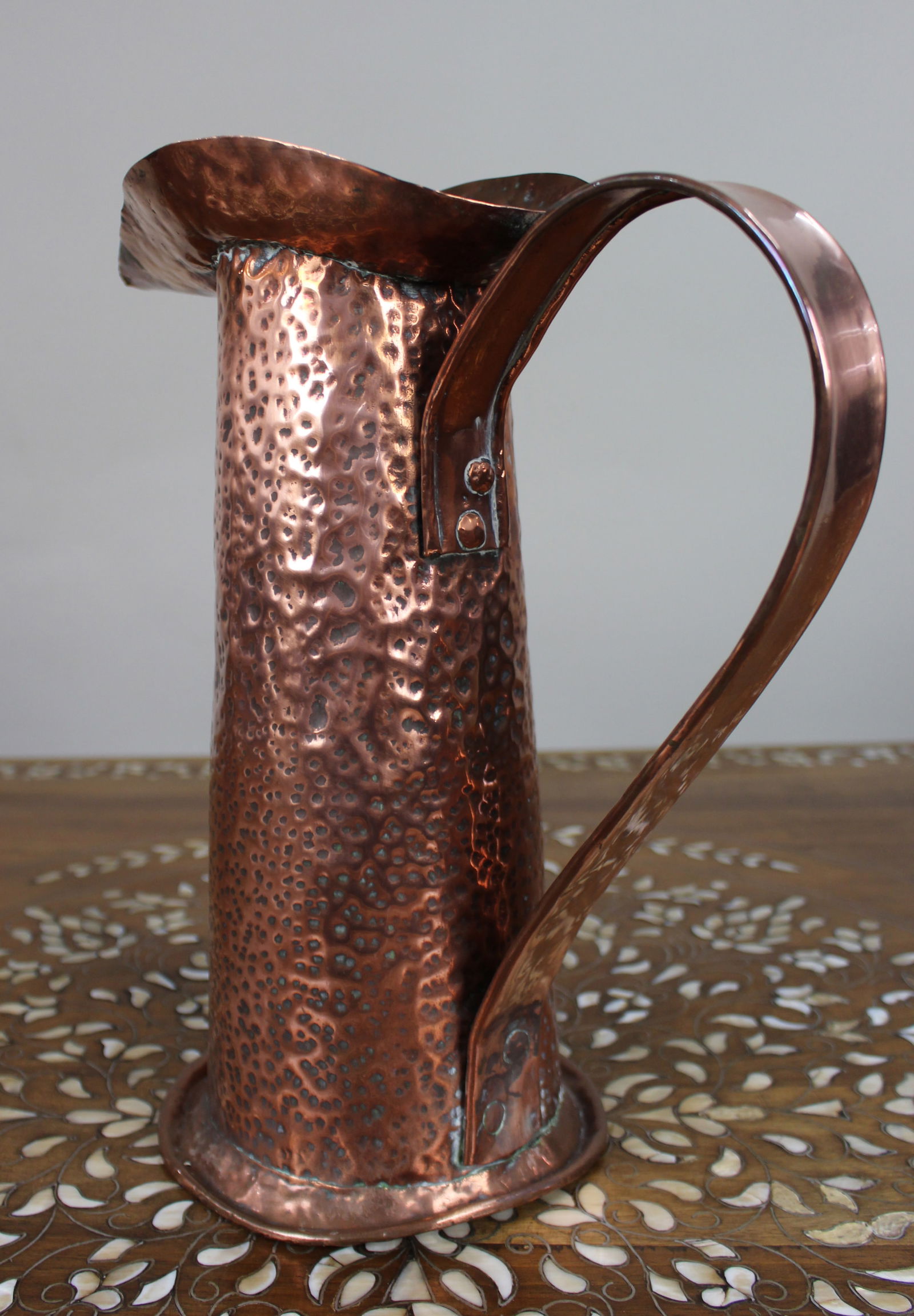 Large Arts & Crafts Hammered Copper Jug, c.1900 - 3
