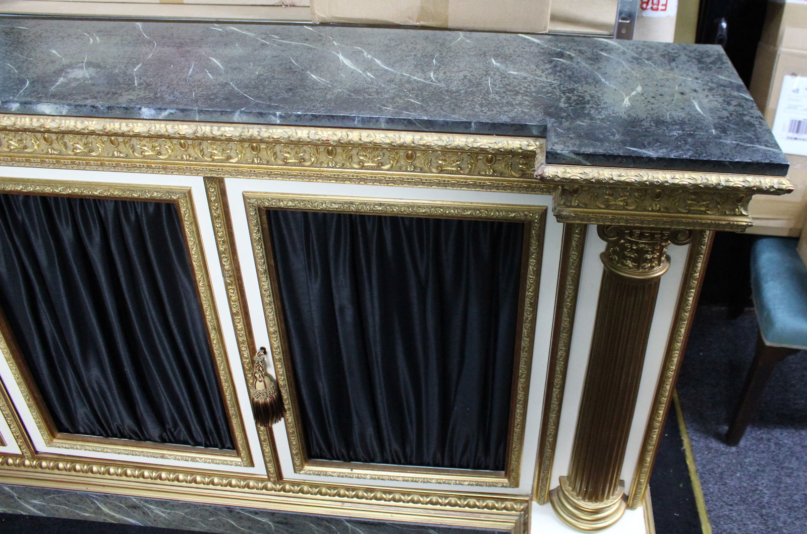 Impressive Neoclassical-Style Painted and Gilt Credenza - 4