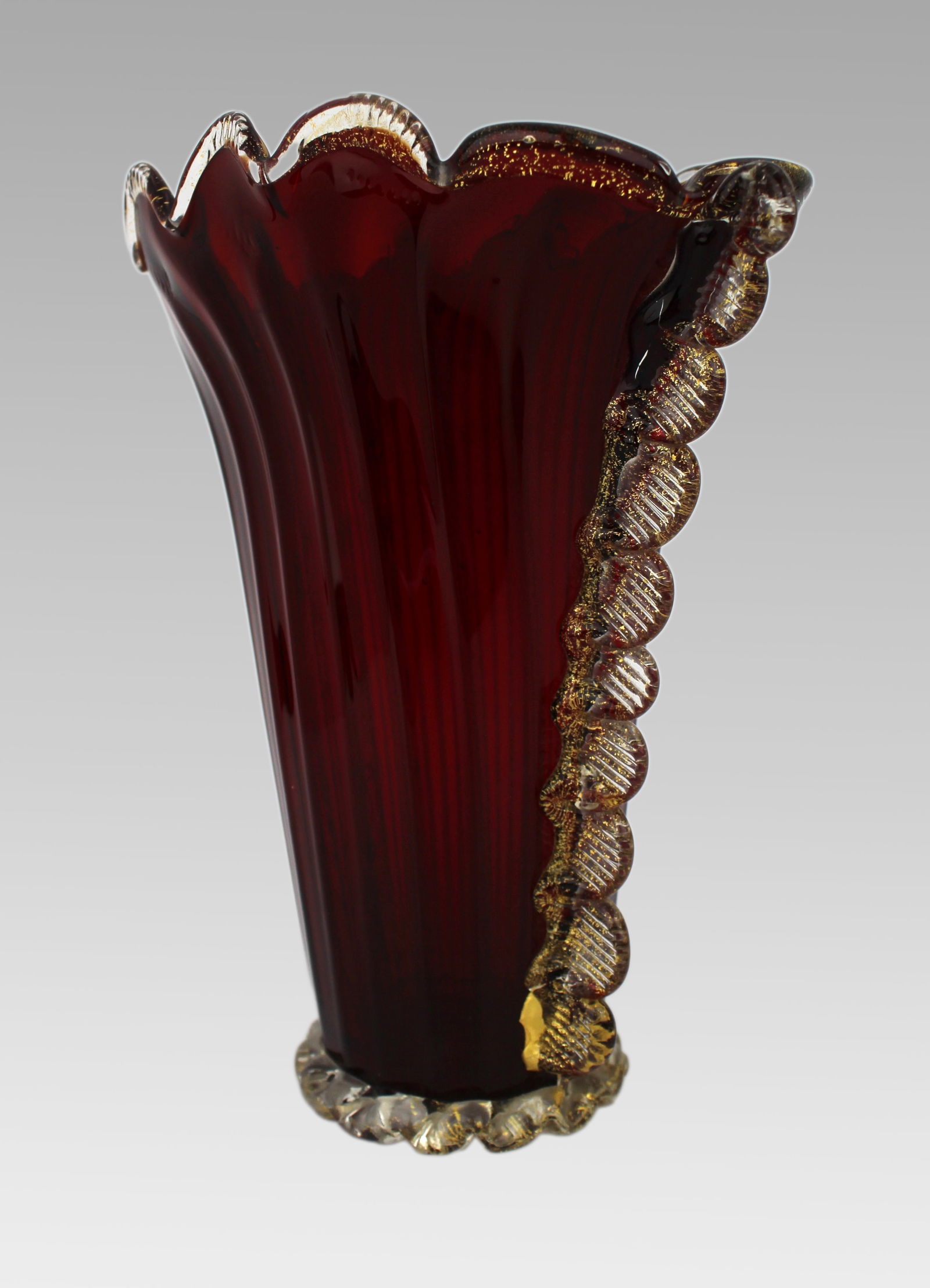 Vintage Italian Murano Ruby Glass Vase with Aventurine - 3