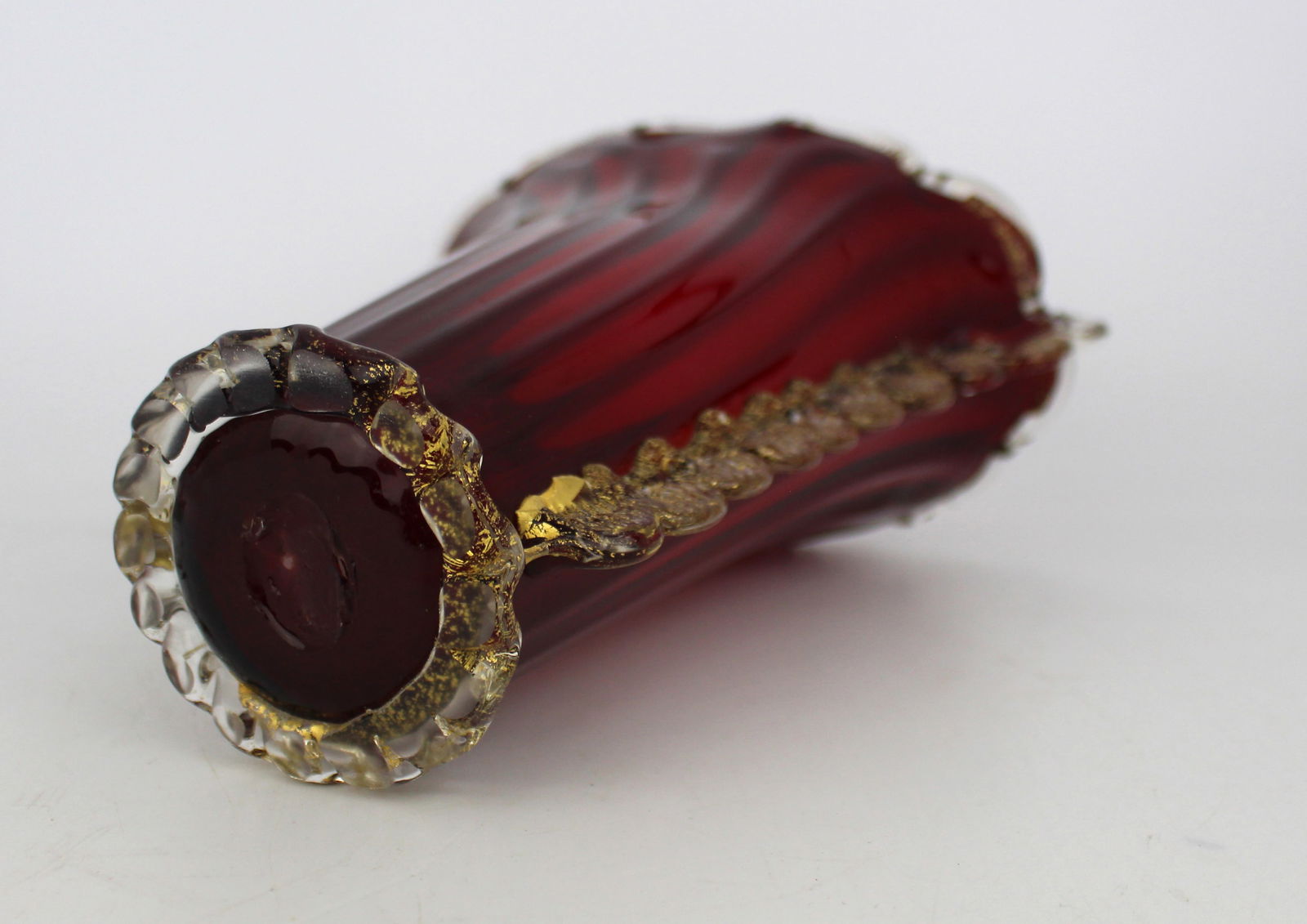 Vintage Italian Murano Ruby Glass Vase with Aventurine - 4