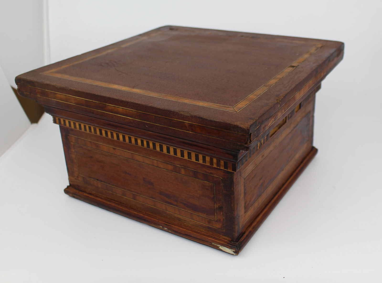 Late Victorian Mahogany Inlaid Pedestal Top Stand - 2