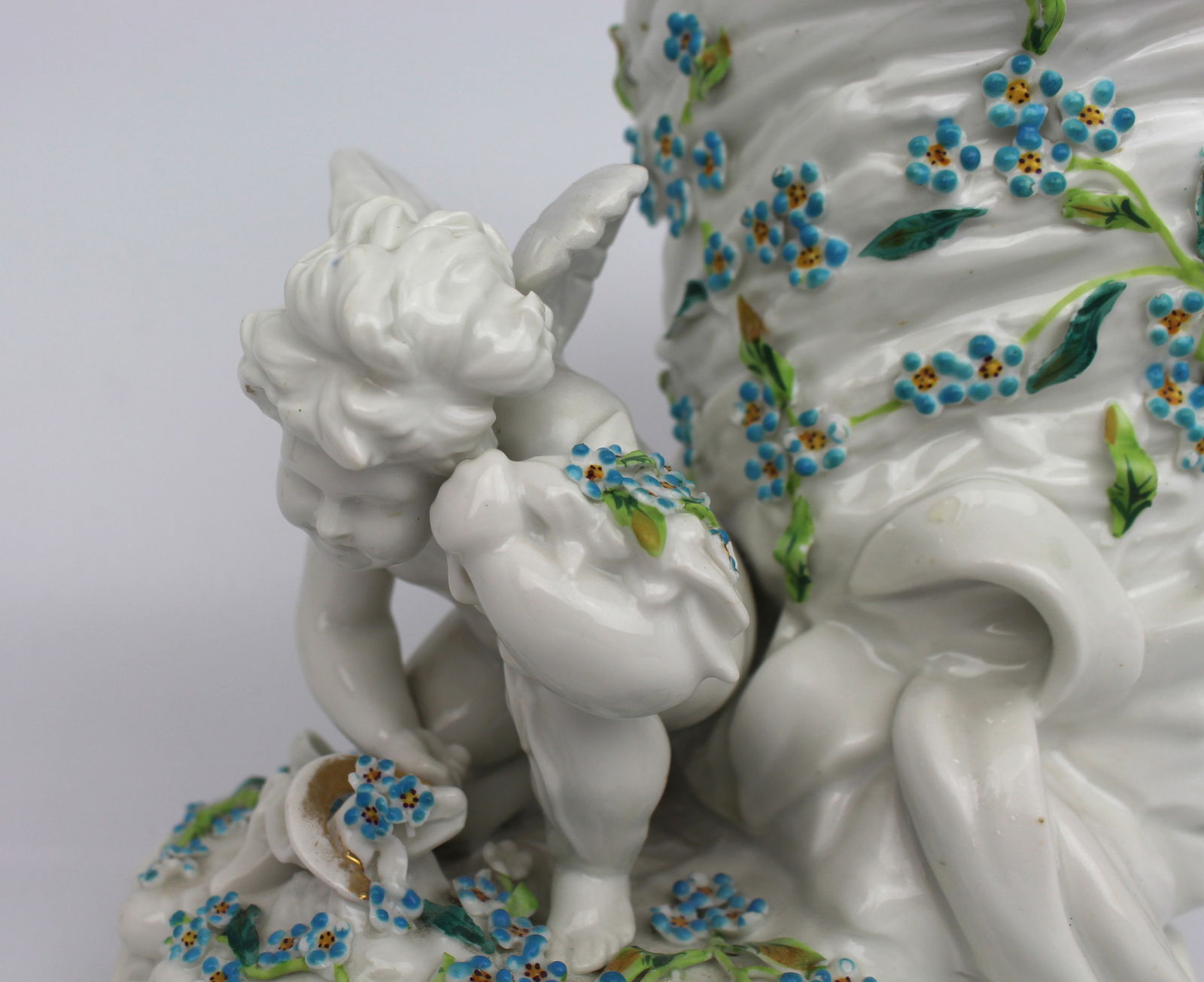 Sitzendorf Porcelain Cherub Vase c.1920 - 5
