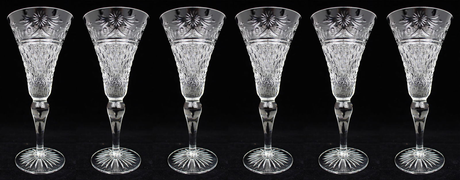 Set of 6 Fine Stuart Crystal Beaconsfield Cut Wine Glasses (1 of 12)