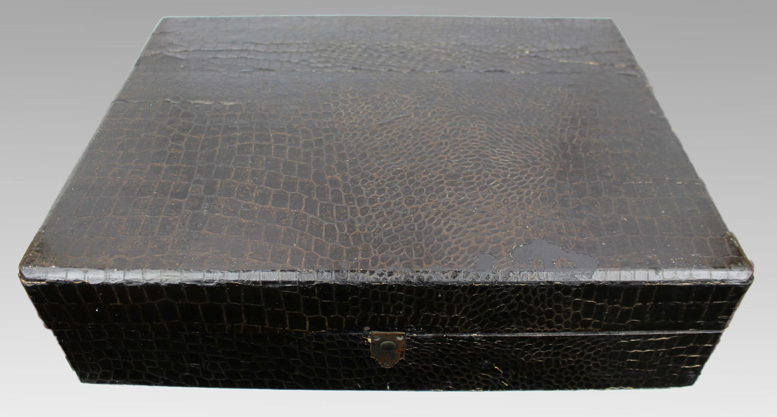 Japanese Moriage Dragonware Tea Set with Arhats – c.1950, Original Case - 13