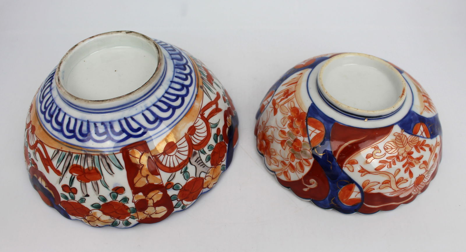 Pair of Japanese Imari Scalloped Bowls – Circa 1900 - 3