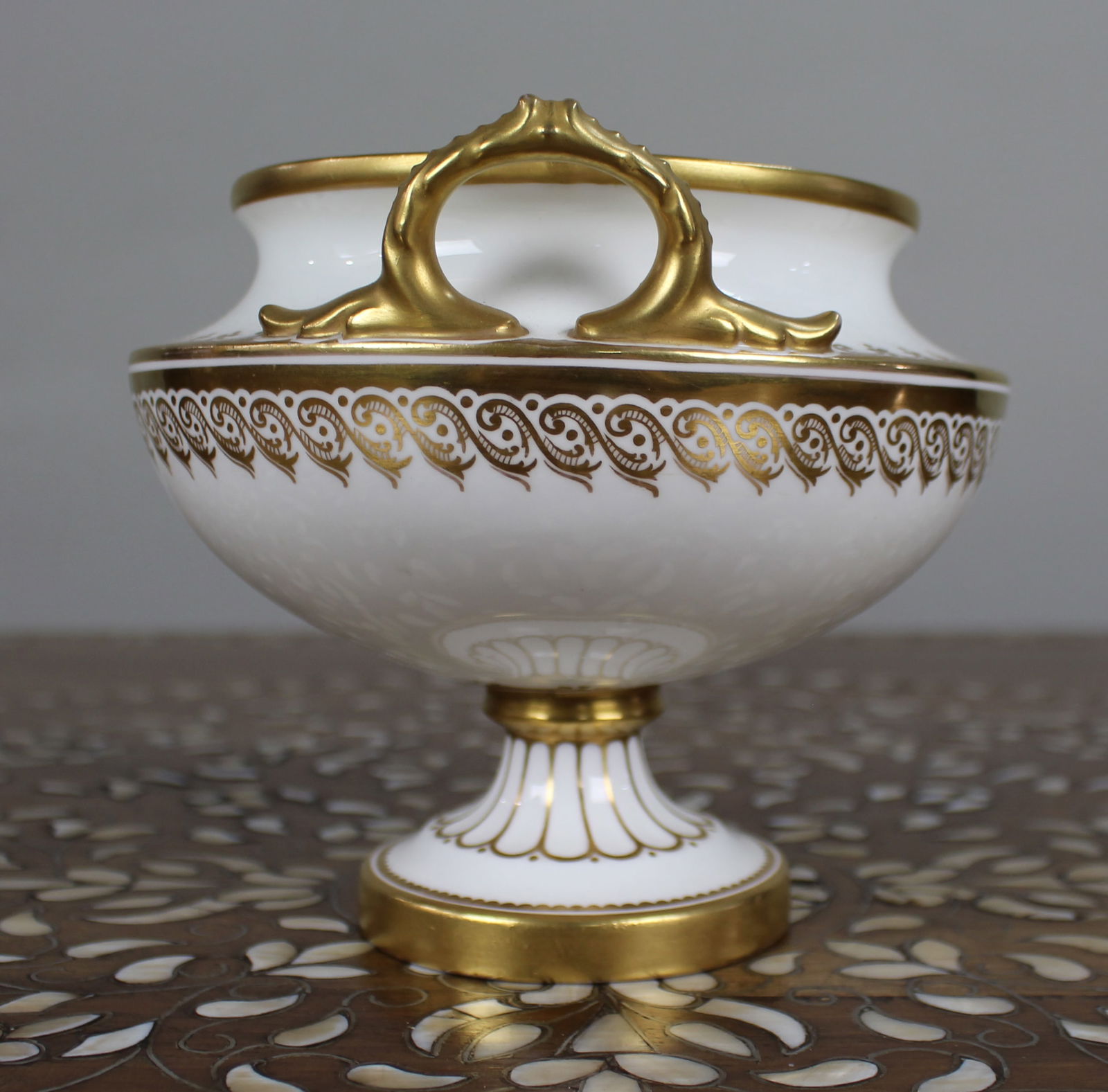 19th Century English White & Gilt Two-Handled Porcelain Urn - 6