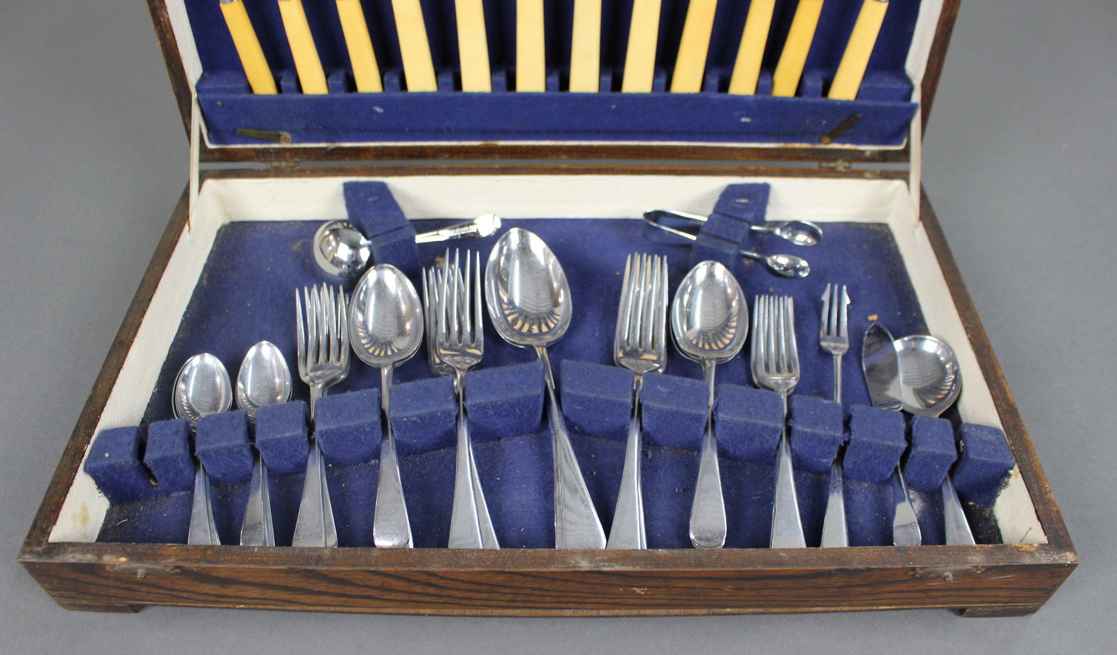 Vintage Canteen of Cutlery - 2