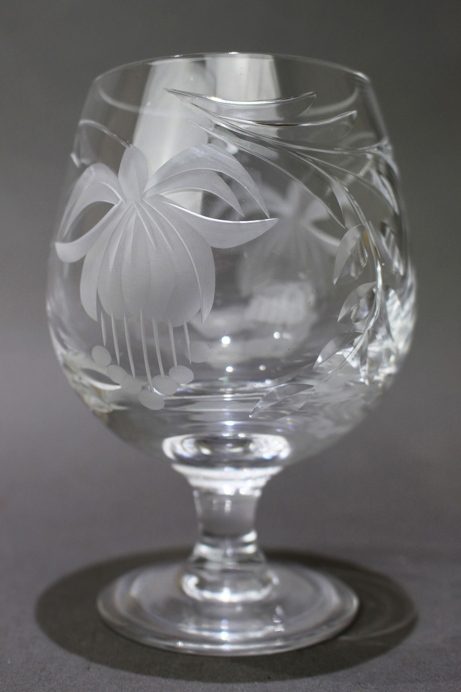 Set of 6 Cut Crystal Fuschia Brandy Balloons - 2