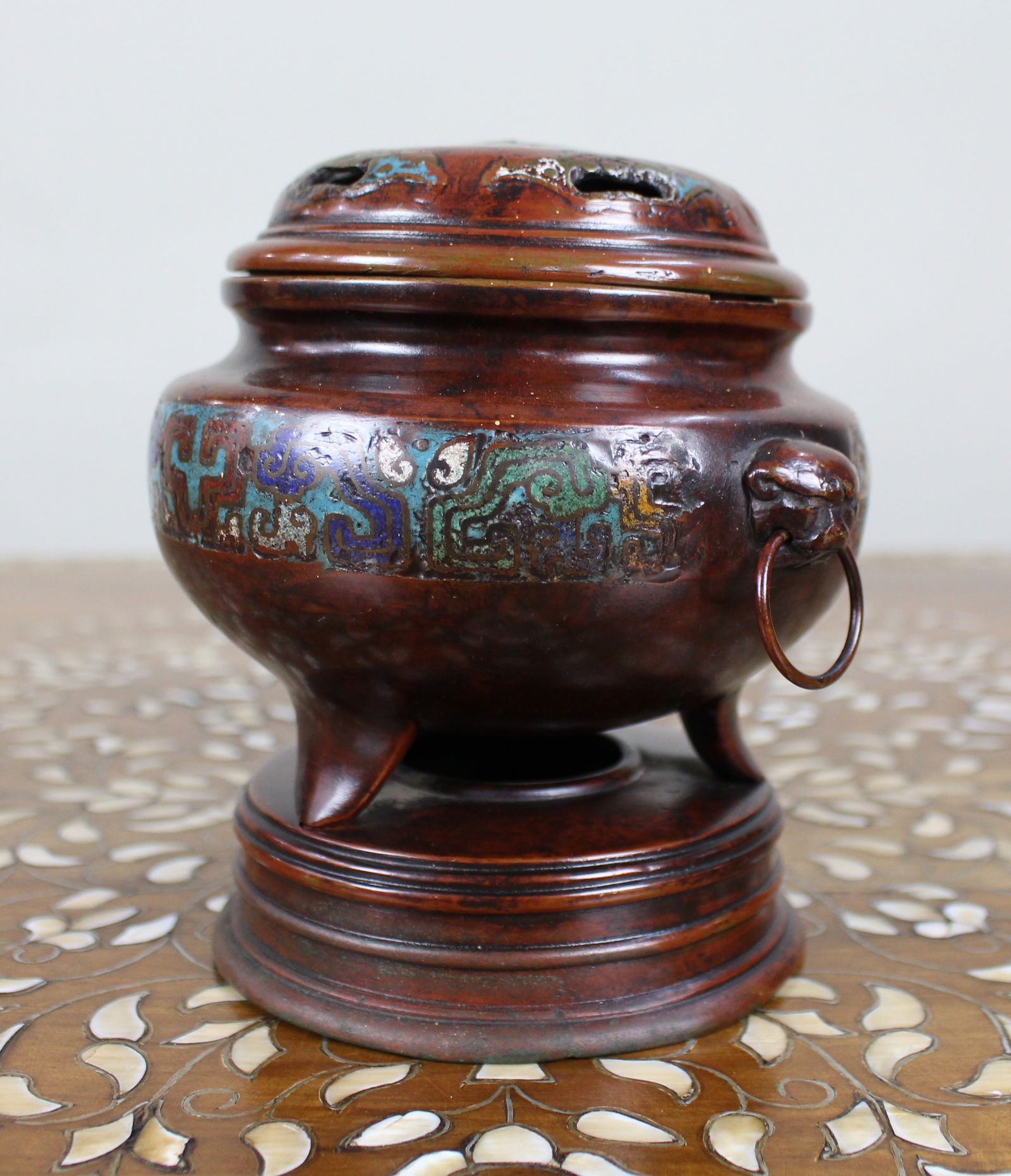 Antique Chinese Cloisonné Bronze Tripod Censer, c.1890 - 3