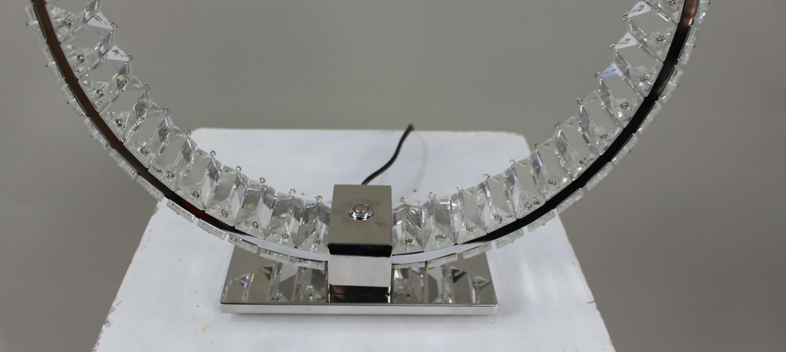 Fine Contemporary Crystal Halo Table Lamp - 4