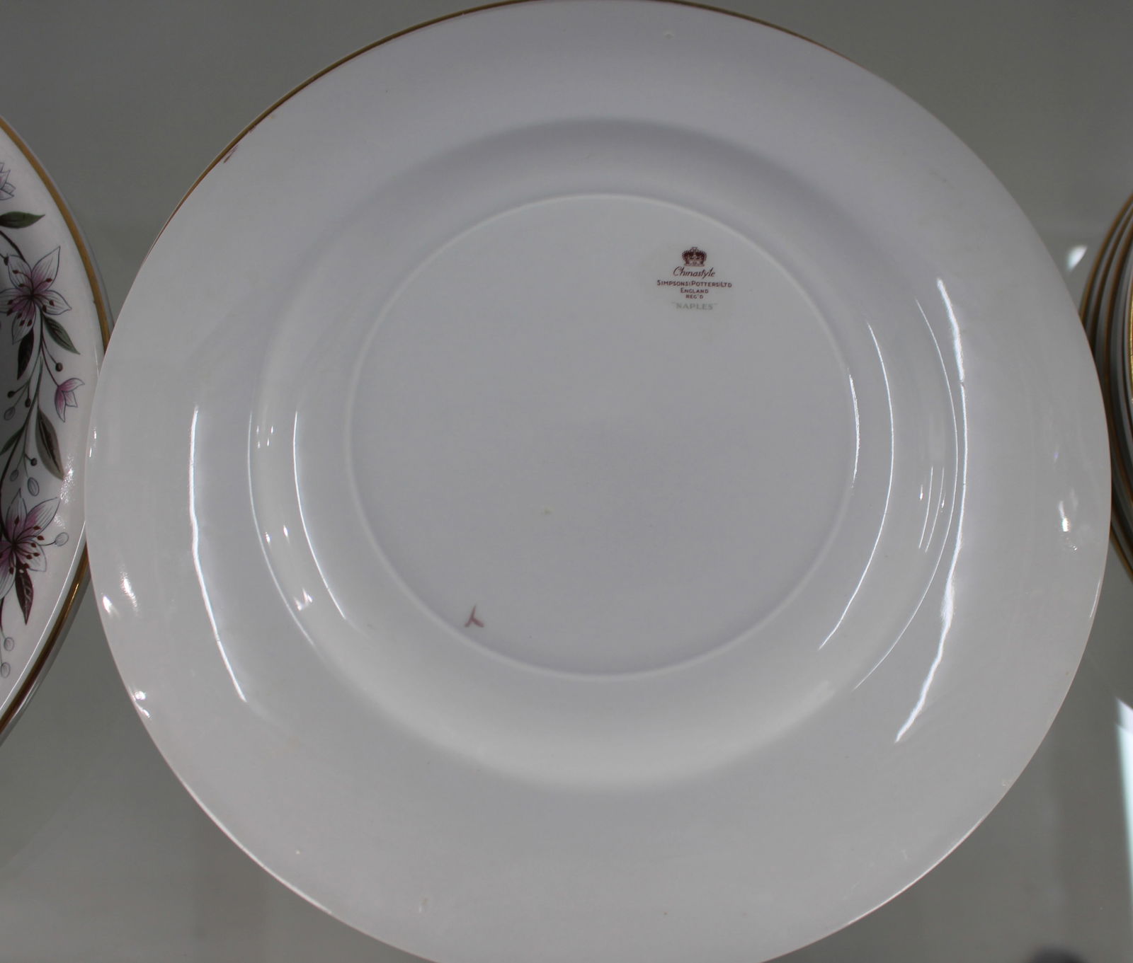 Chinastyle Simpson Potteries Naples Part Dinner Service - 5