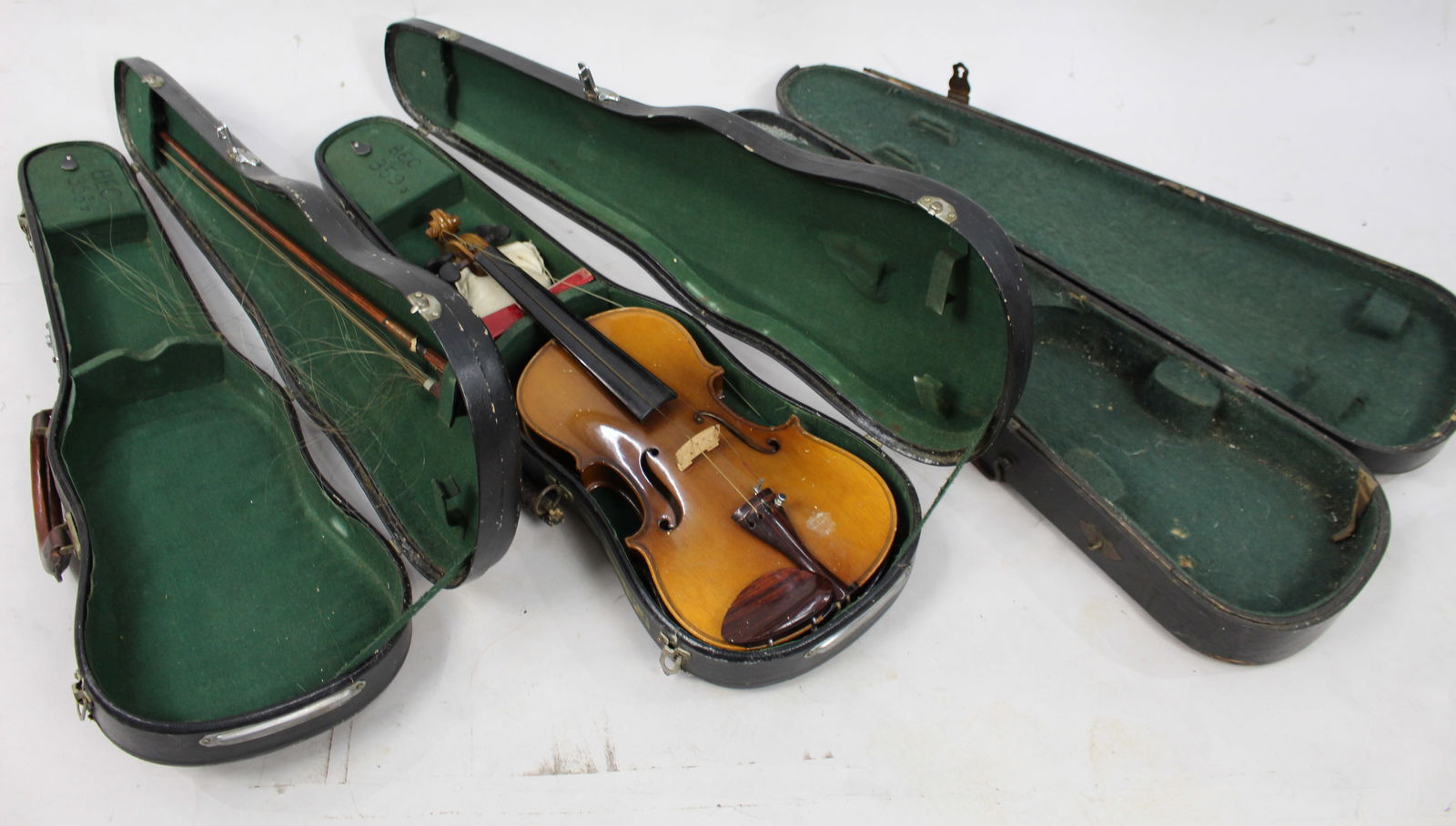 Vintage Violin, Bow & 3 Cases (1 of 13)