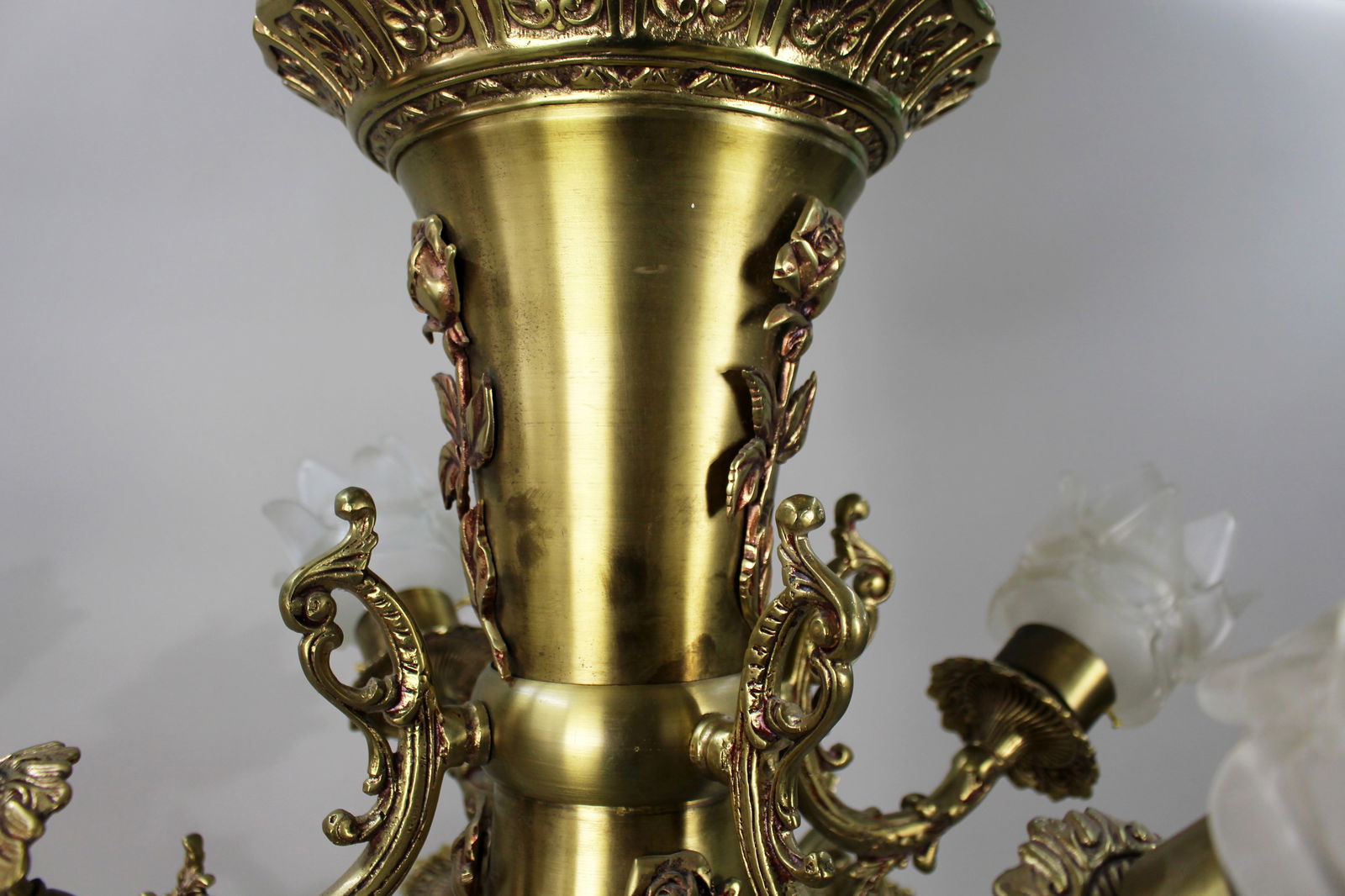 Vintage 12 Light French Brass Chandelier with Glass Shades - 4